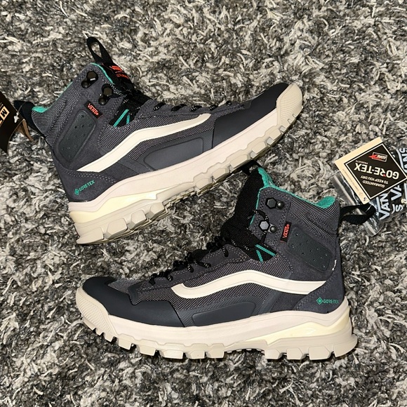 New VANS UltraRange EXO Hi GORE-TEX MTE-3 in Gray / Multi - Picture 8 of 16